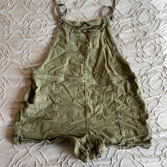 NWOT American Eagle Railroad Baggy Overall Shorts - Picture 2 of 7